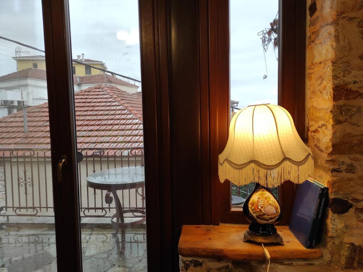 Αρχοντικό Γιούλη Lägenhet Miléai Exteriör bild